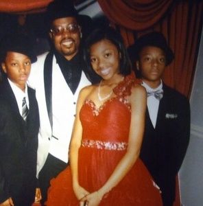 Meet your Posher, Clarence